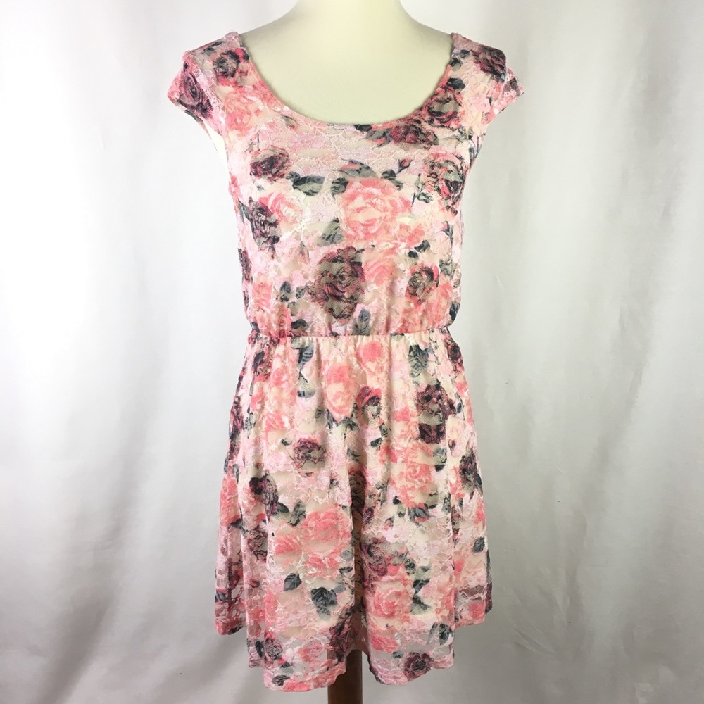 Pink Rose Brand Dress Size Small Pink Floral Lace
